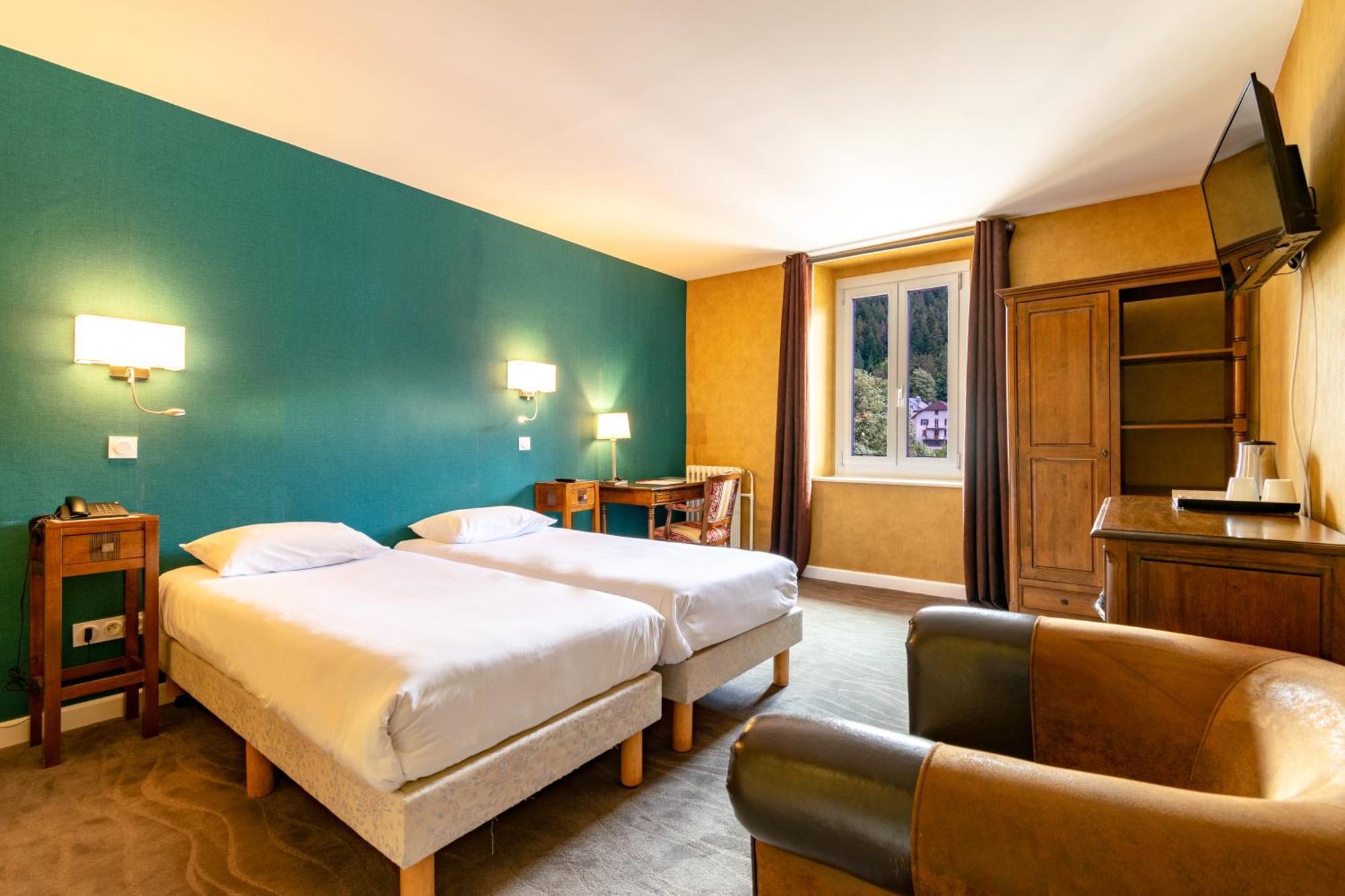 Hotel-Restaurant Le Lac Malbuisson Eksteriør billede