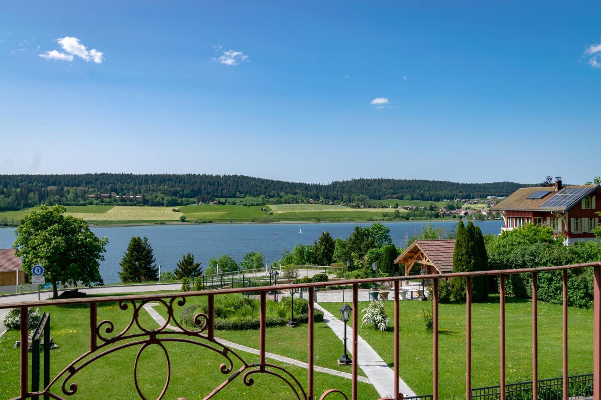 Hotel-Restaurant Le Lac Malbuisson Eksteriør billede